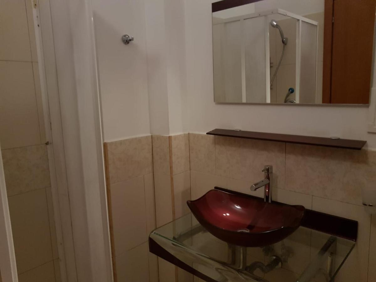 B&B Domus Ubaldi Roma Exterior foto
