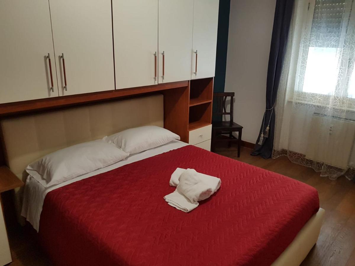 B&B Domus Ubaldi Roma Exterior foto