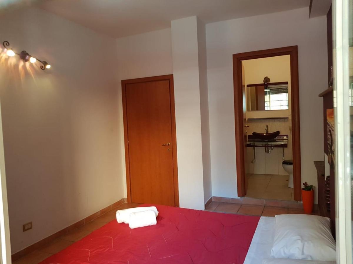 B&B Domus Ubaldi Roma Exterior foto