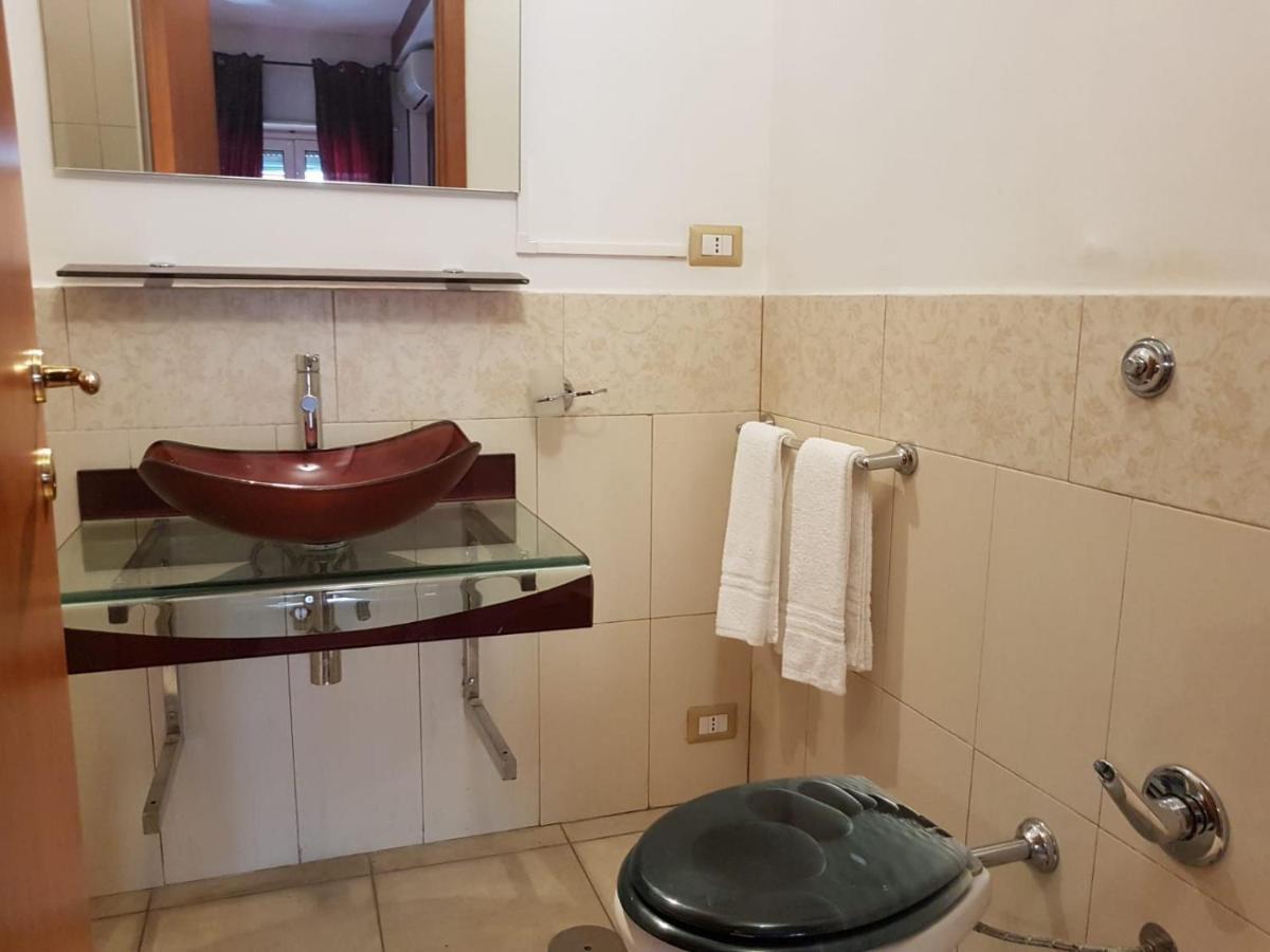 B&B Domus Ubaldi Roma Exterior foto