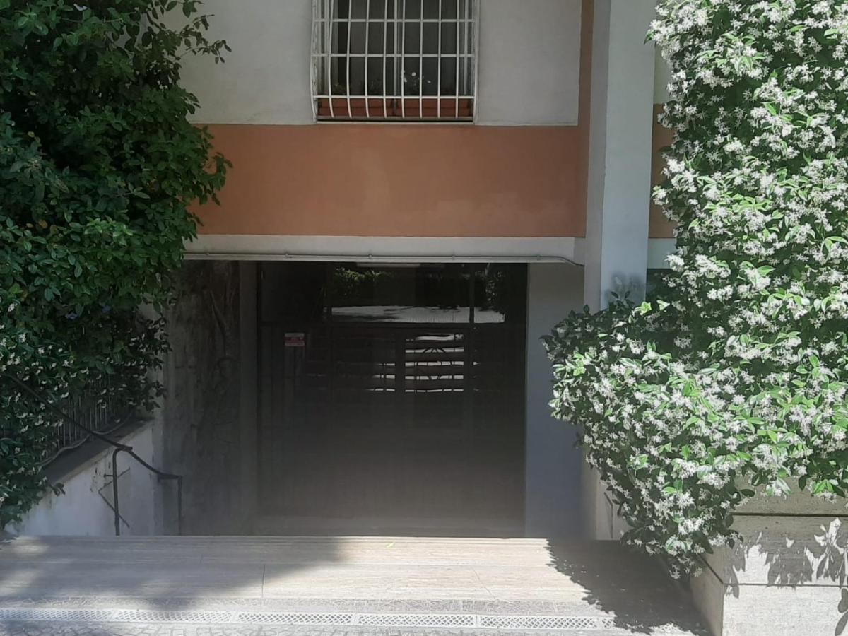 B&B Domus Ubaldi Roma Exterior foto